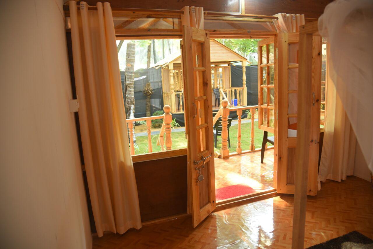 Clara'S Huts 호텔 팔로렘 외부 사진